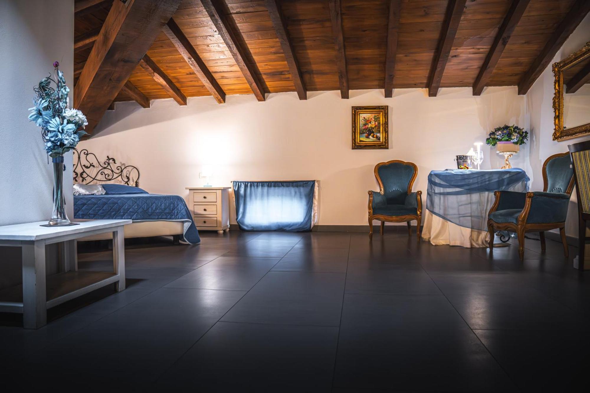 Hotel La Tavola Rotonda Cortemaggiore Rum bild